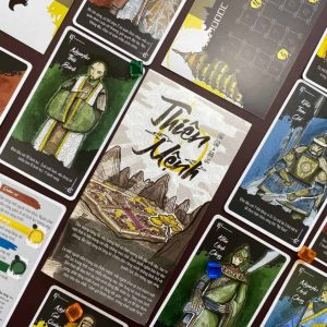 Bộ thẻ bài board game Thiên Mệnh trải bàn – gồm thẻ Công Trình, Thế Lực và nhân vật phong kiến minh hoạ cổ phong