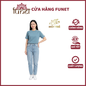 Áo thun nữ Mốt Trẻ màu xanh xám cotton 2C co giãn 4 chiều phối 3 sọc trắng dọc vai tay form rộng cổ tròn tag logo gấu áo phối quần short da boot đen